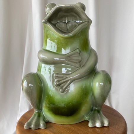 Grande grenouille "Love is all"